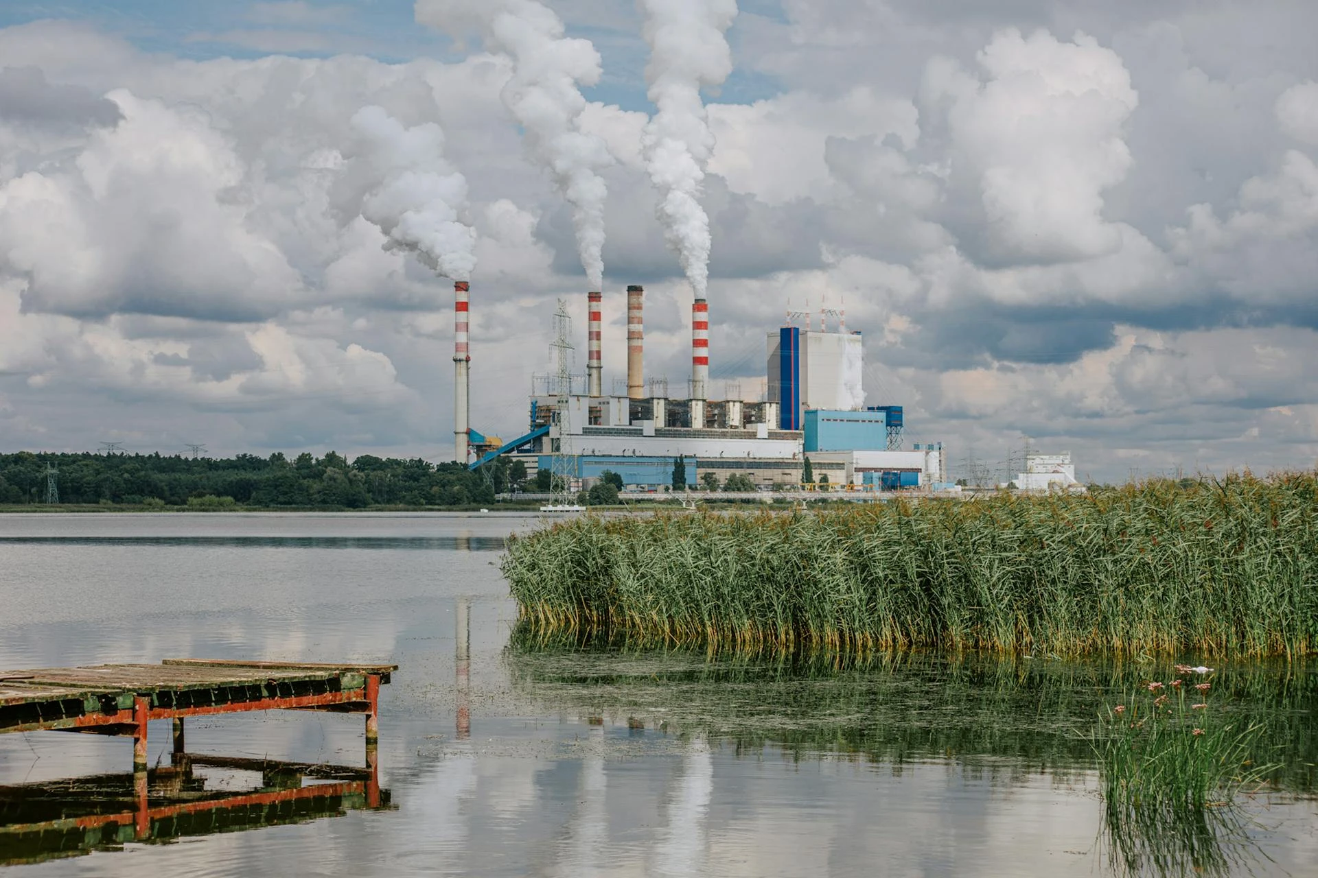Satellites Track Top CO2 Polluters with Cutting-Edge Tech